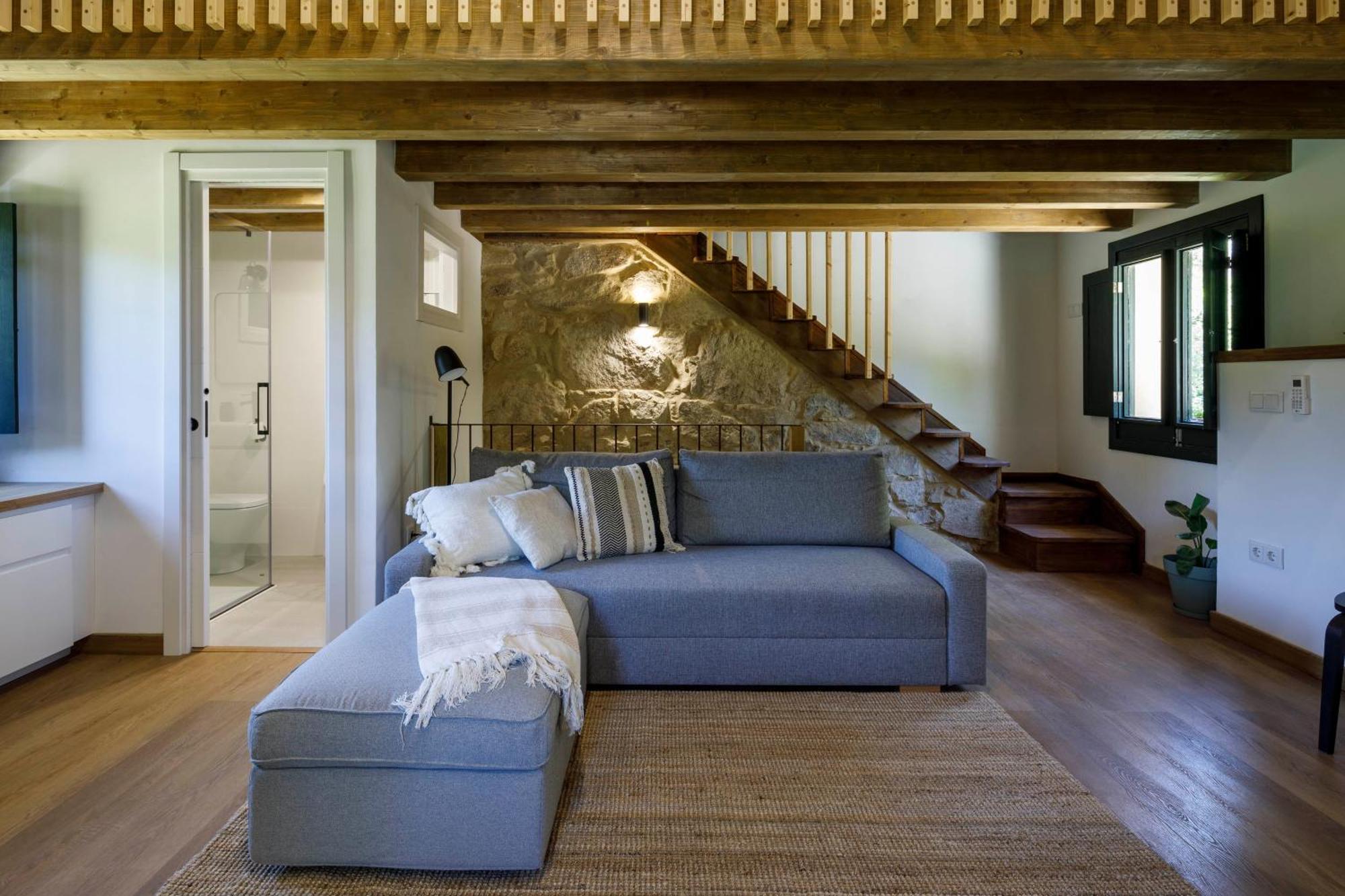 Hermoso Molino Restaurado A Pie Del Rio En Vigo Esterno foto